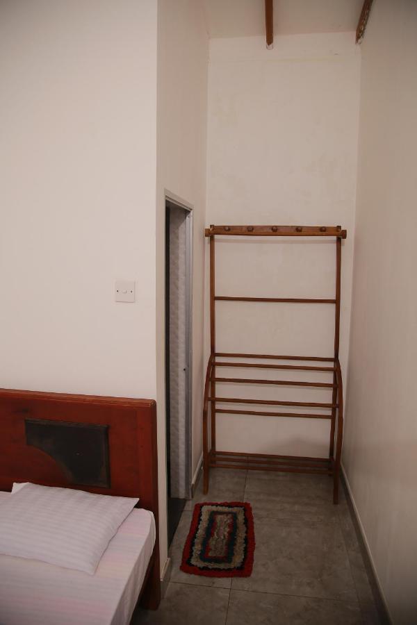 Guruge Guest House Ahangama Exterior foto