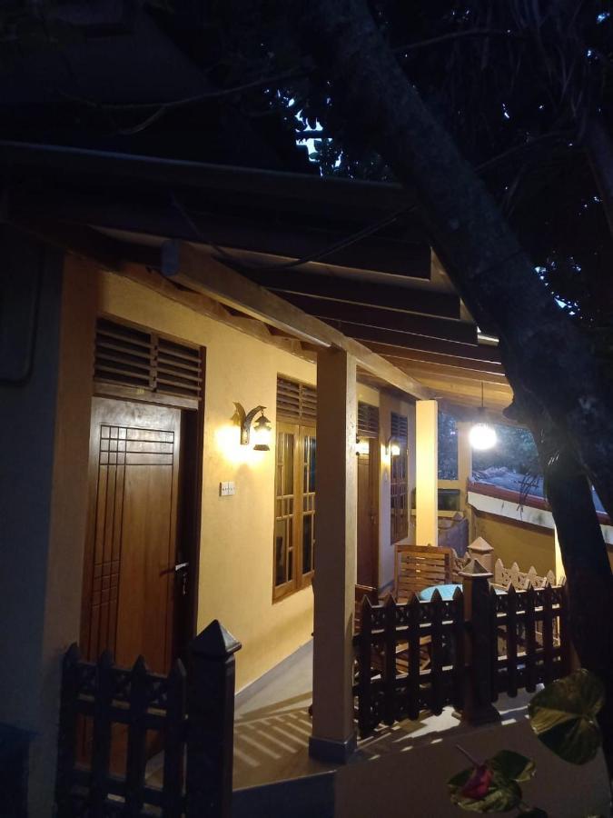 Guruge Guest House Ahangama Exterior foto