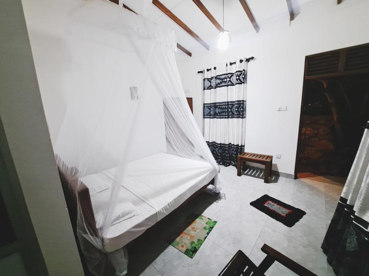 Guruge Guest House Ahangama Exterior foto